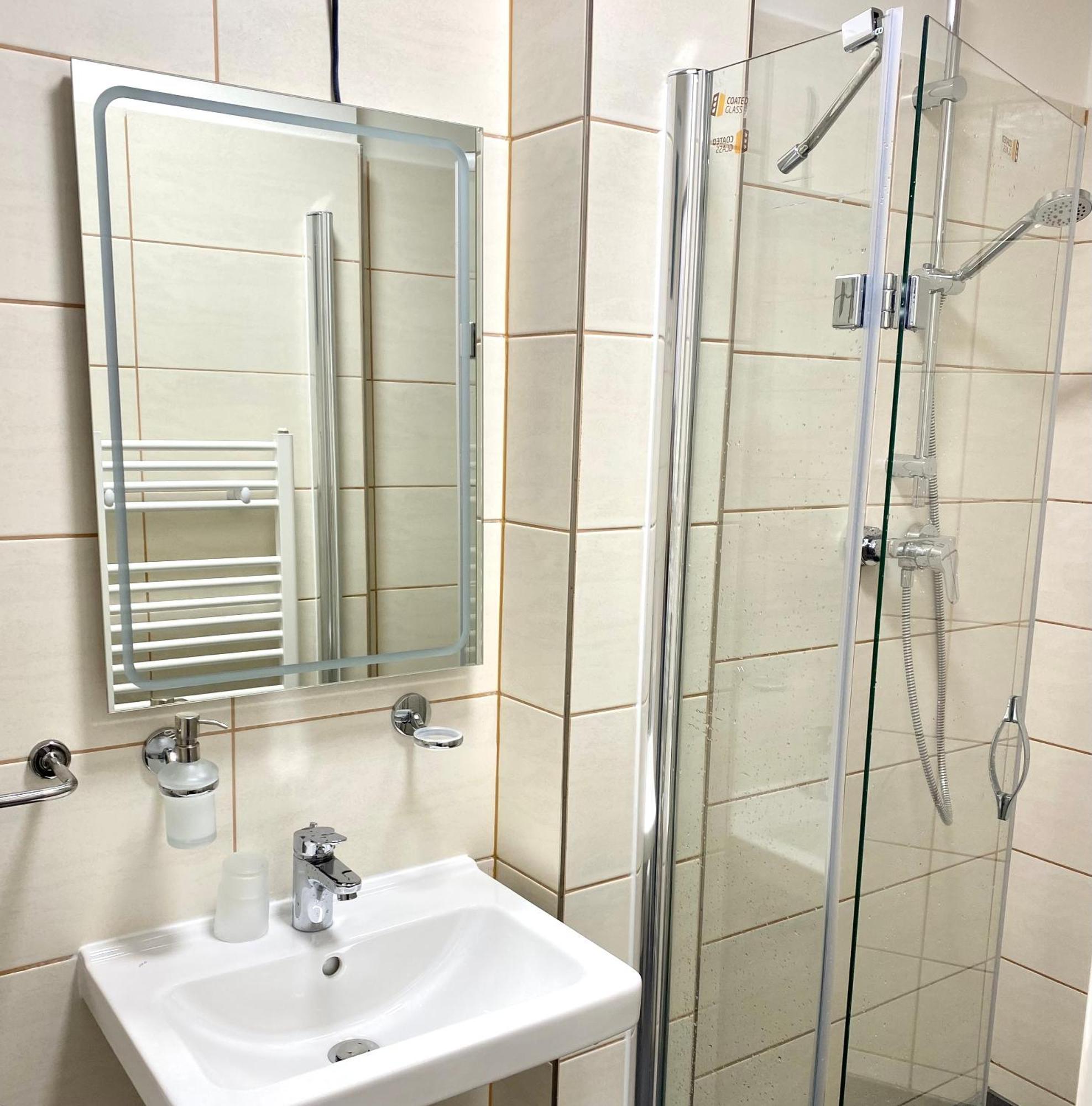 Hotel Labe هرينسكو المظهر الخارجي الصورة